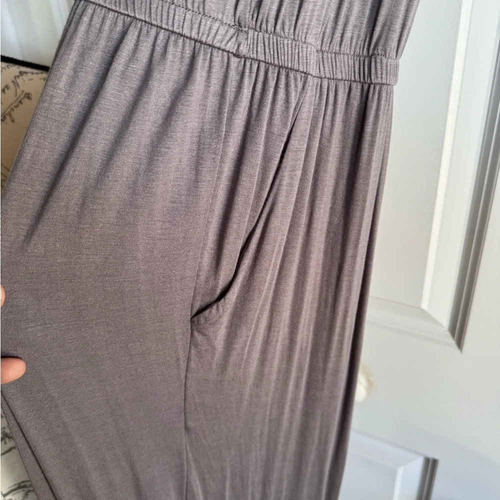 Reoria Jumpsuit Womens Medium taupe/mocha Wide Leg Strappy Back Soft Lounge